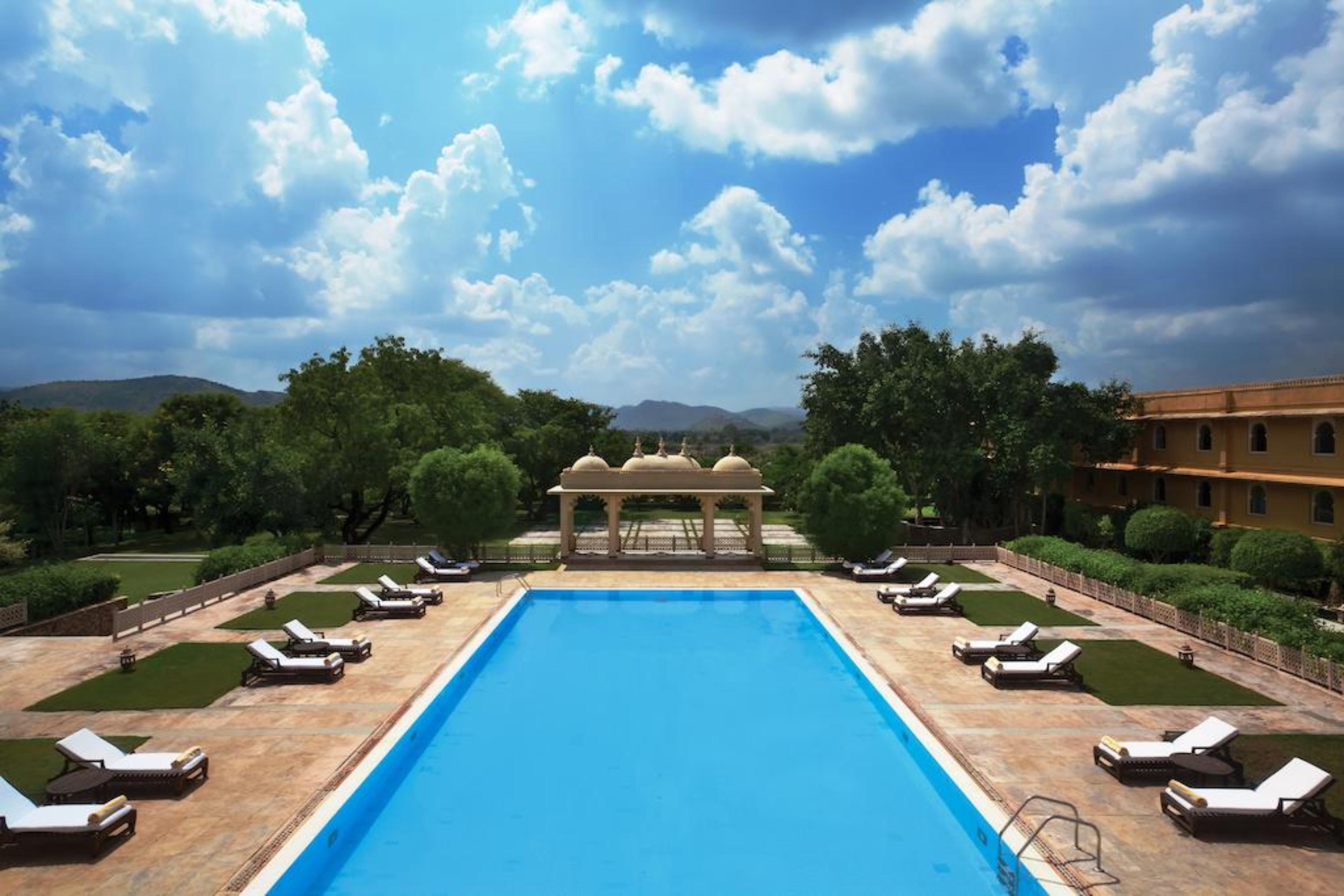 Hotel Trident Udaipur Exterior foto The Oberoi Udaivilas Palace